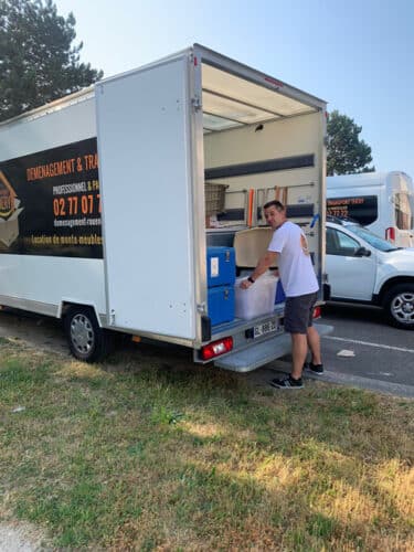 chargement demenagement banque alimentaire