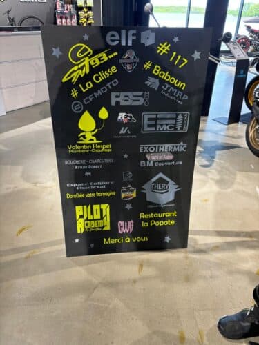 affiche sponsoring de moto